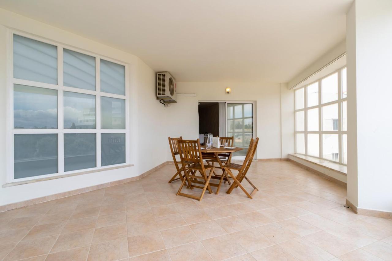 Spaceful Apartment In אלבופיירה מראה חיצוני תמונה