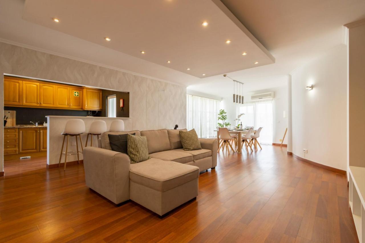 Spaceful Apartment In אלבופיירה מראה חיצוני תמונה