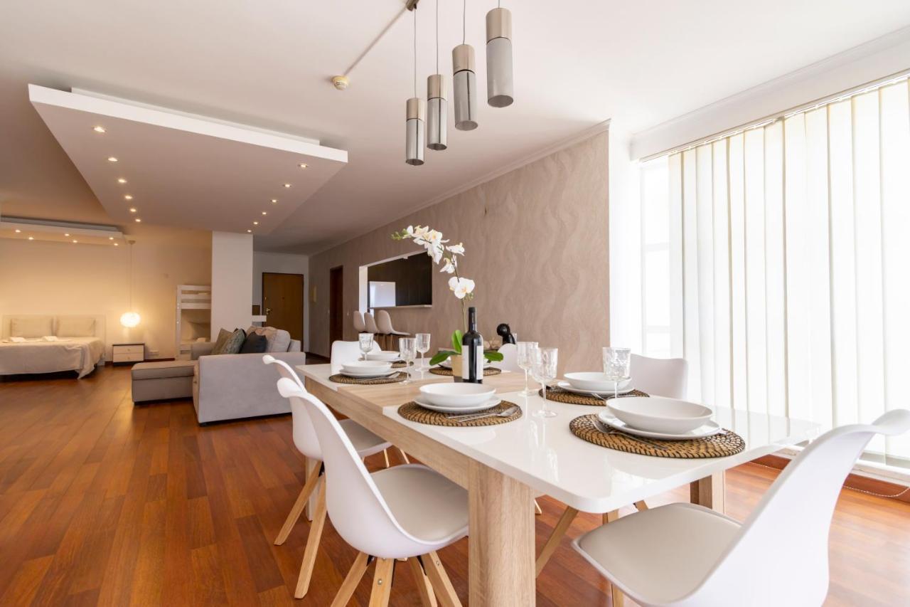 Spaceful Apartment In אלבופיירה מראה חיצוני תמונה